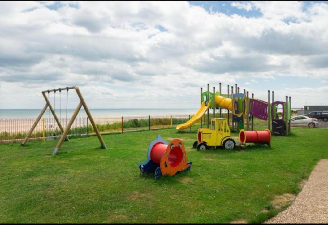 Savannah-By-The-Sea Bridlington Exterior photo