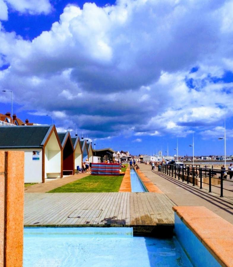 Savannah-By-The-Sea Bridlington Exterior photo
